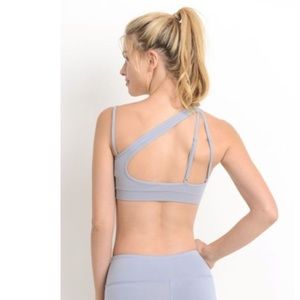 Sports bra asymmetrical seamless mono b